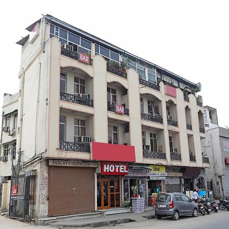 ג'איפור Flagship 10282 Hotel Rishi מראה חיצוני תמונה