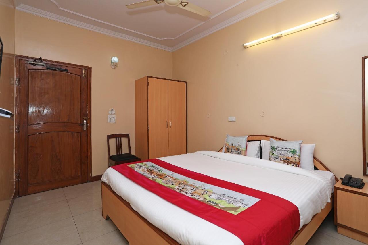 ג'איפור Flagship 10282 Hotel Rishi מראה חיצוני תמונה